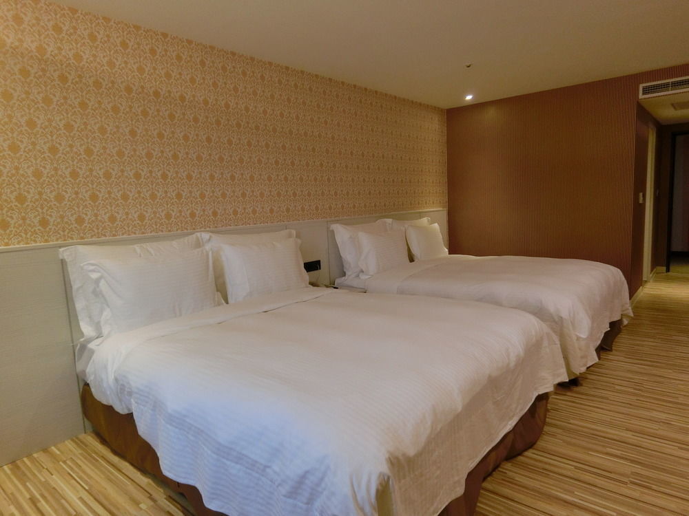 Pingtung Wemeet Hotel מראה חיצוני תמונה
