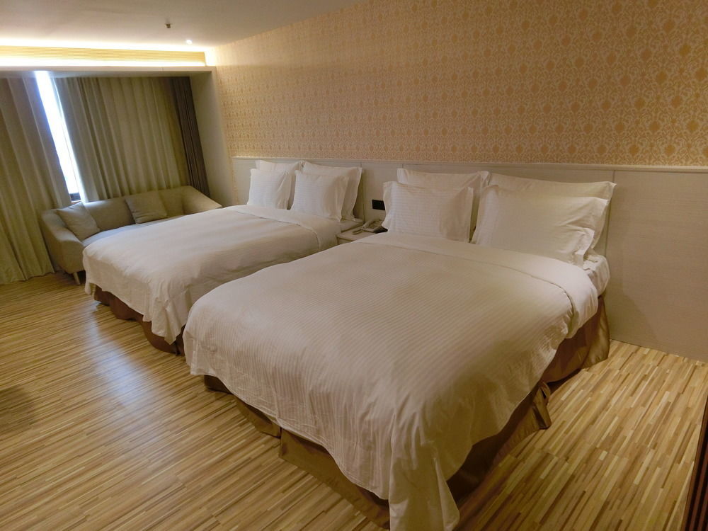 Pingtung Wemeet Hotel מראה חיצוני תמונה