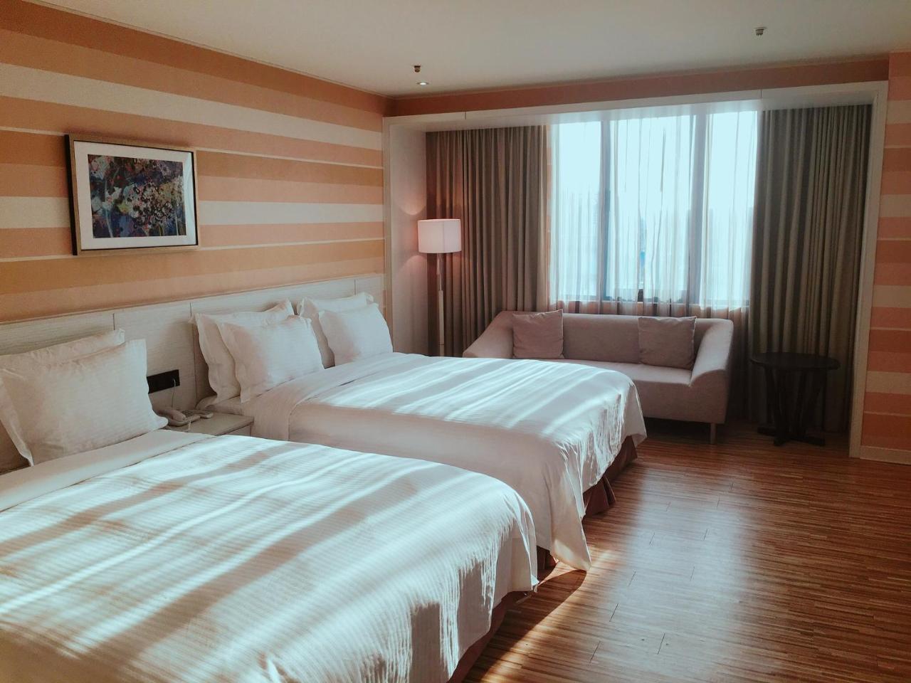 Pingtung Wemeet Hotel מראה חיצוני תמונה